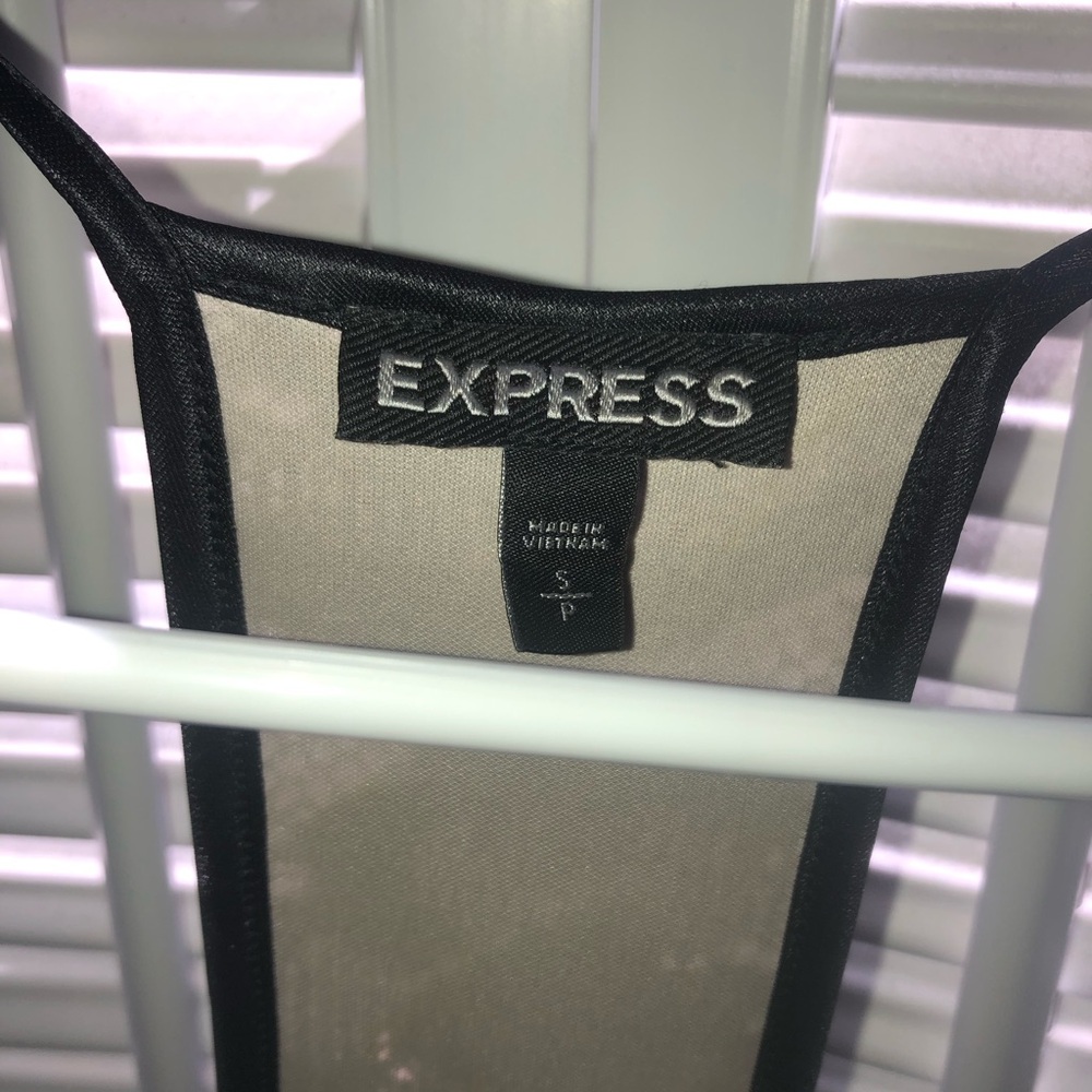 Express Lace Top - Picture 4 of 6